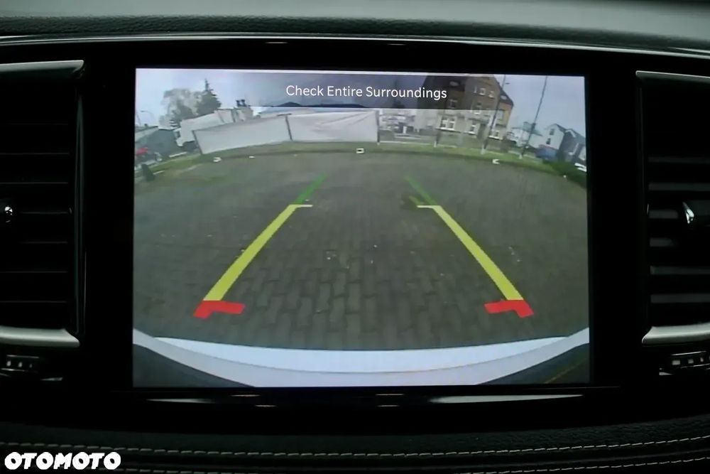 Chrysler Pacifica - 21