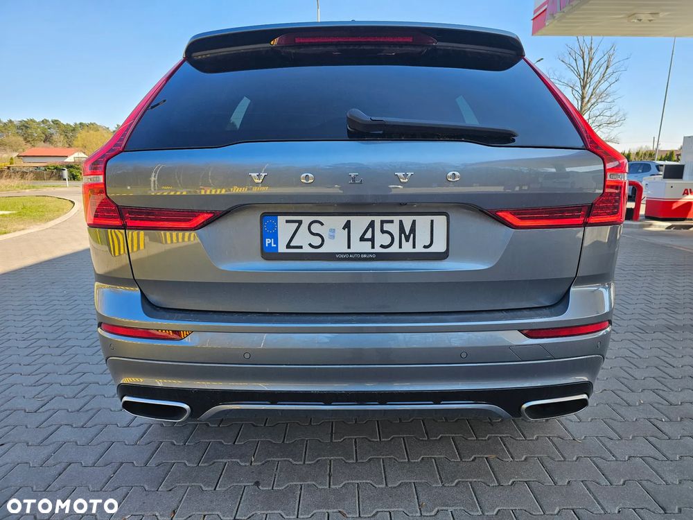 Volvo XC 60 D4 R-Design - 4