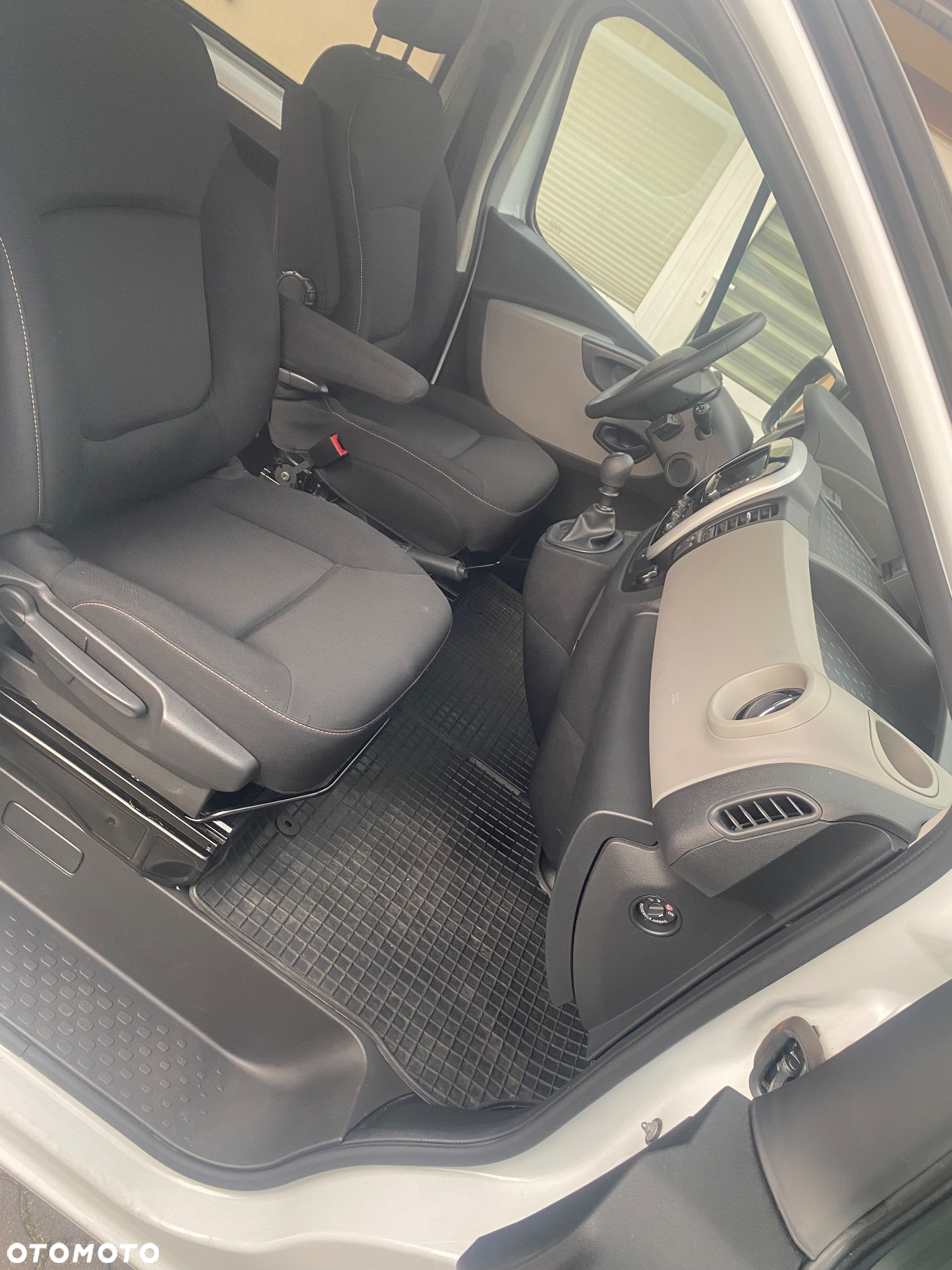 Renault Trafic Grand Passenger 2,9t Pack Clim - 7