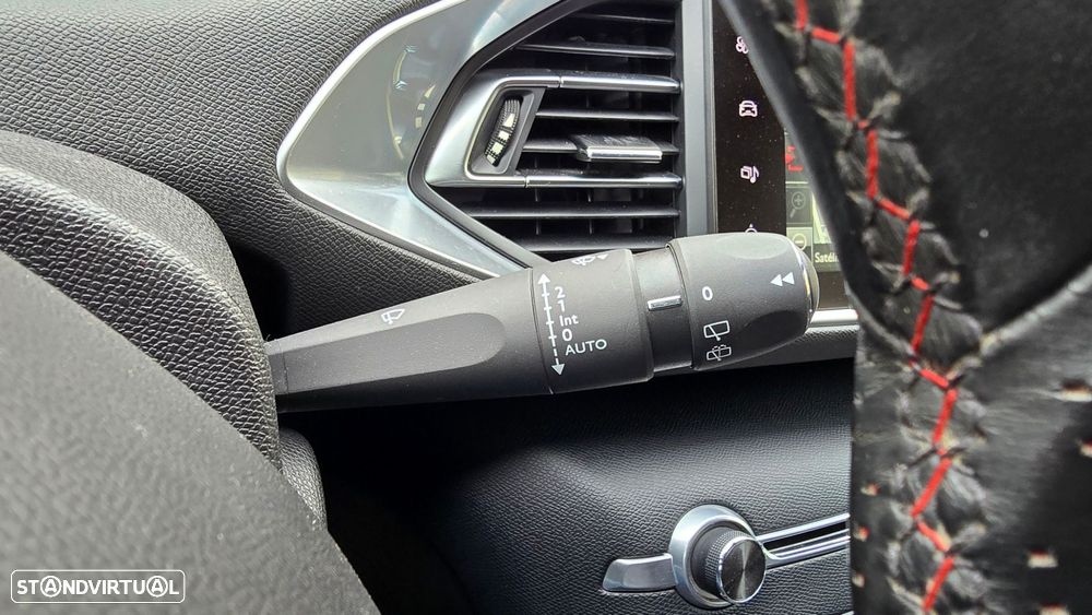 Peugeot 308 1.6 e-THP GT - 18