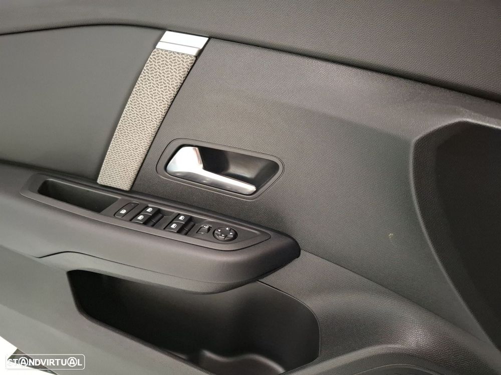 Citroën C4 1.2 PureTech Plus - 24