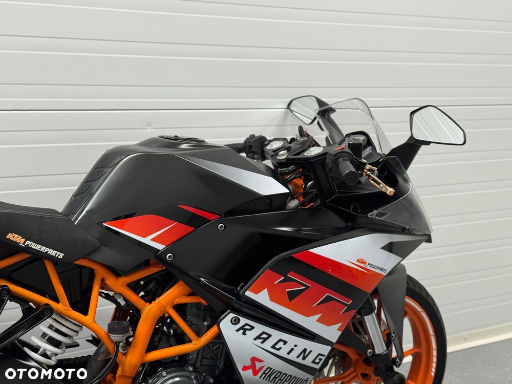 KTM RC 125 - 8