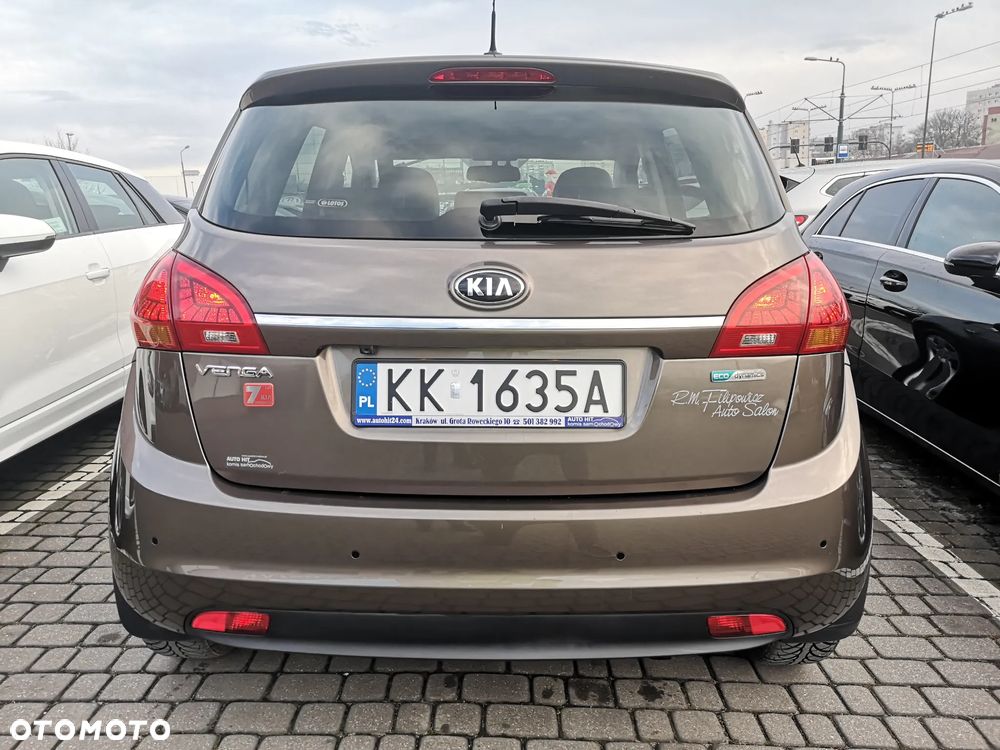 Kia Venga 1.4 Business Line - 4