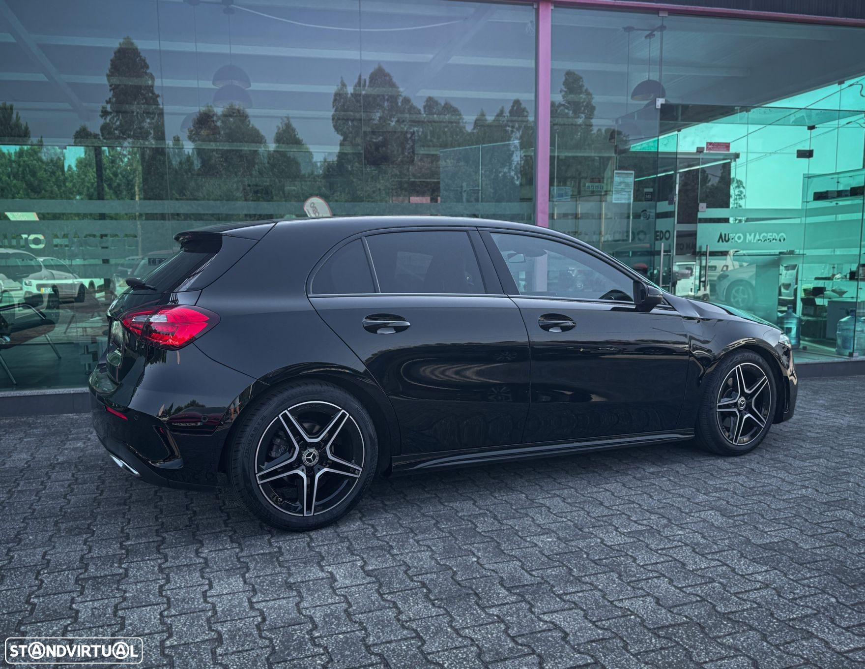 Mercedes-Benz A 160 AMG Line - 3