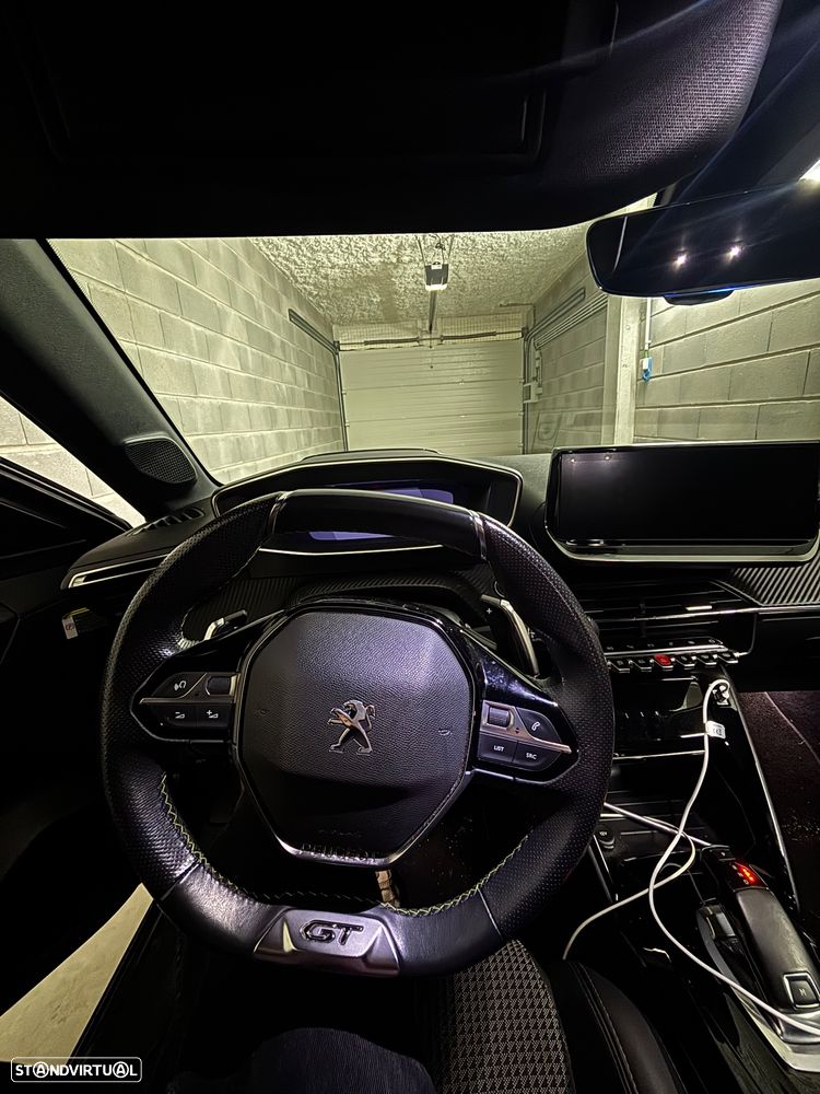 Peugeot 208 1.2 PureTech GT EAT8 - 5