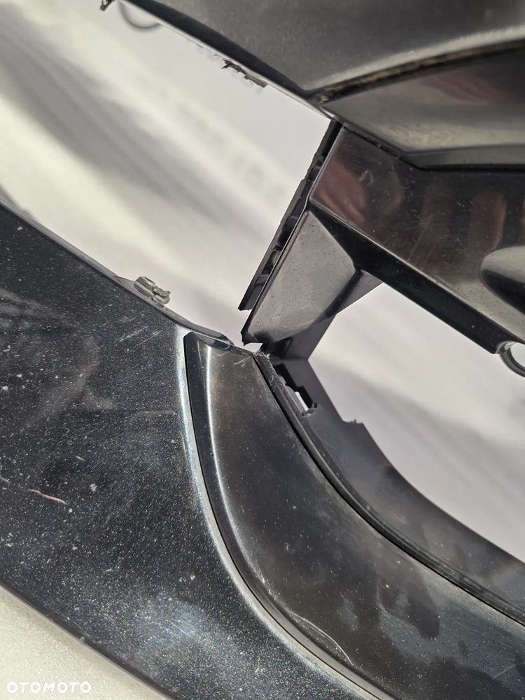 BMW F40 19- ZDERZA PRZEDNI PRZÓD NA 6xPDC ŁADNY , KOLOR CZARNY METALIK , NR 51117459908 / 7459708 , NR AUKCJI NZ1638 - 20