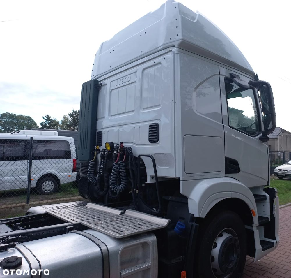Iveco S-Way - 14