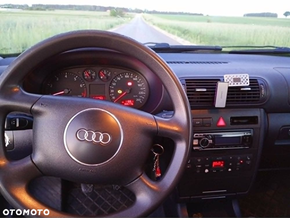 Audi A3 Sportback 1.6 Attraction - 12