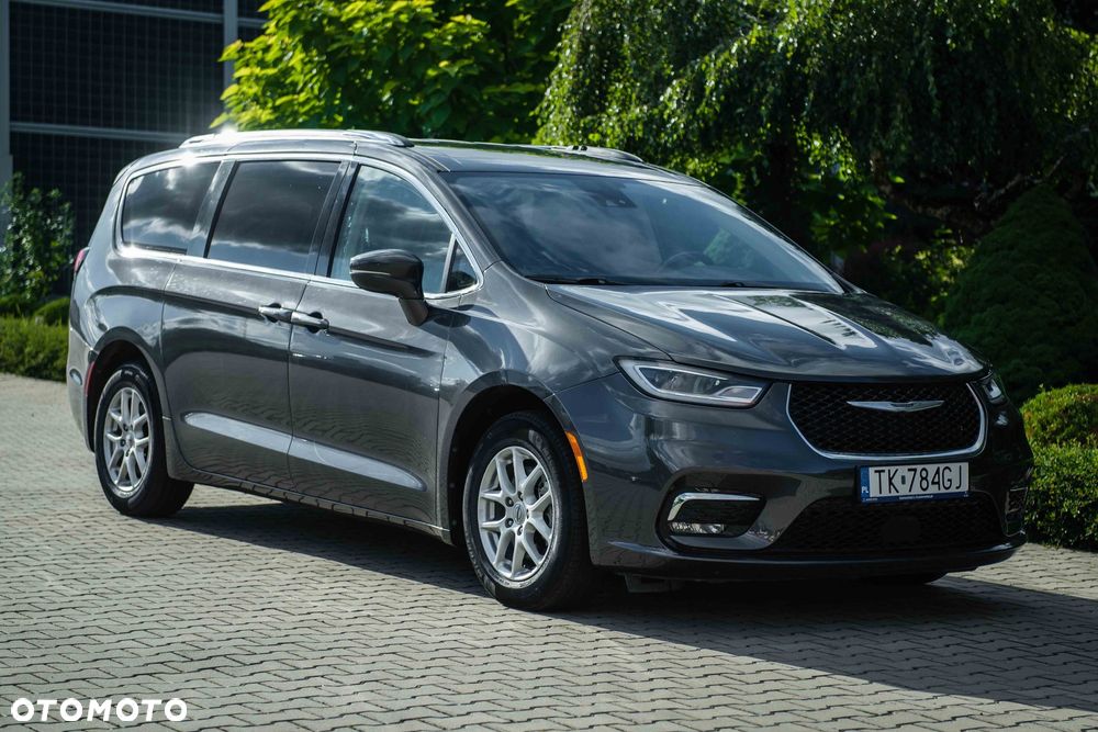 Chrysler Pacifica - 13