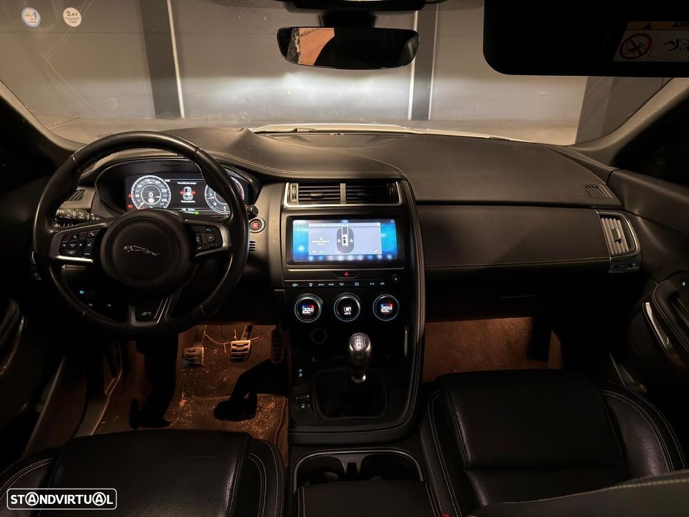Jaguar E-Pace 2.0 i4D R-Dynamic S - 6