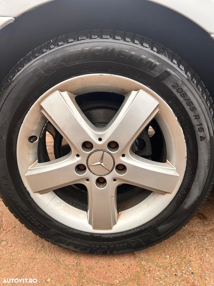 Mercedes-Benz B 180 - 19
