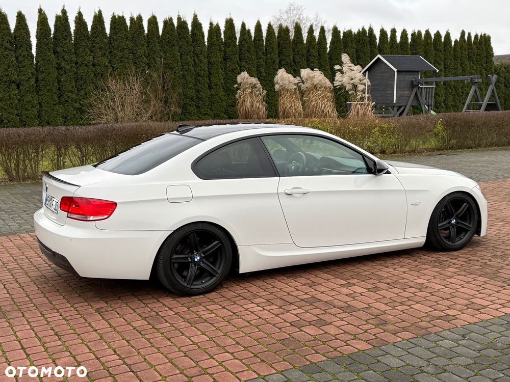 BMW Seria 3 330d M Sport Edition - 14
