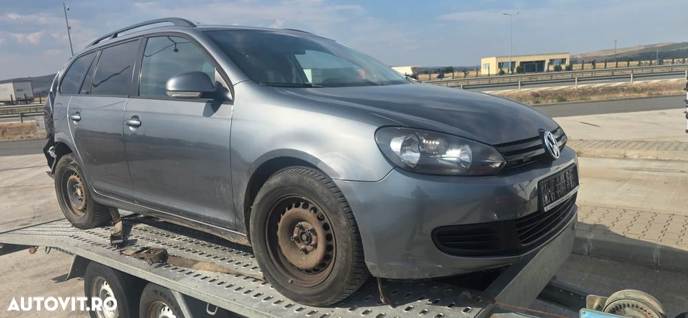 Volkswagen Golf 1.6 TDI BlueMotion Technology DPF Highline DSG - 2
