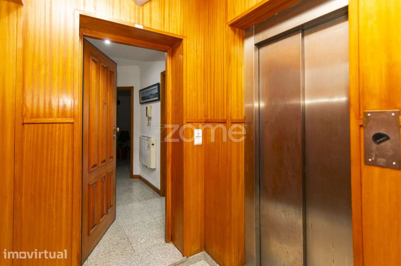 T2 com Suite Totalmente Mobilado em São Mamede de Infesta - Grande imagem: 4/34