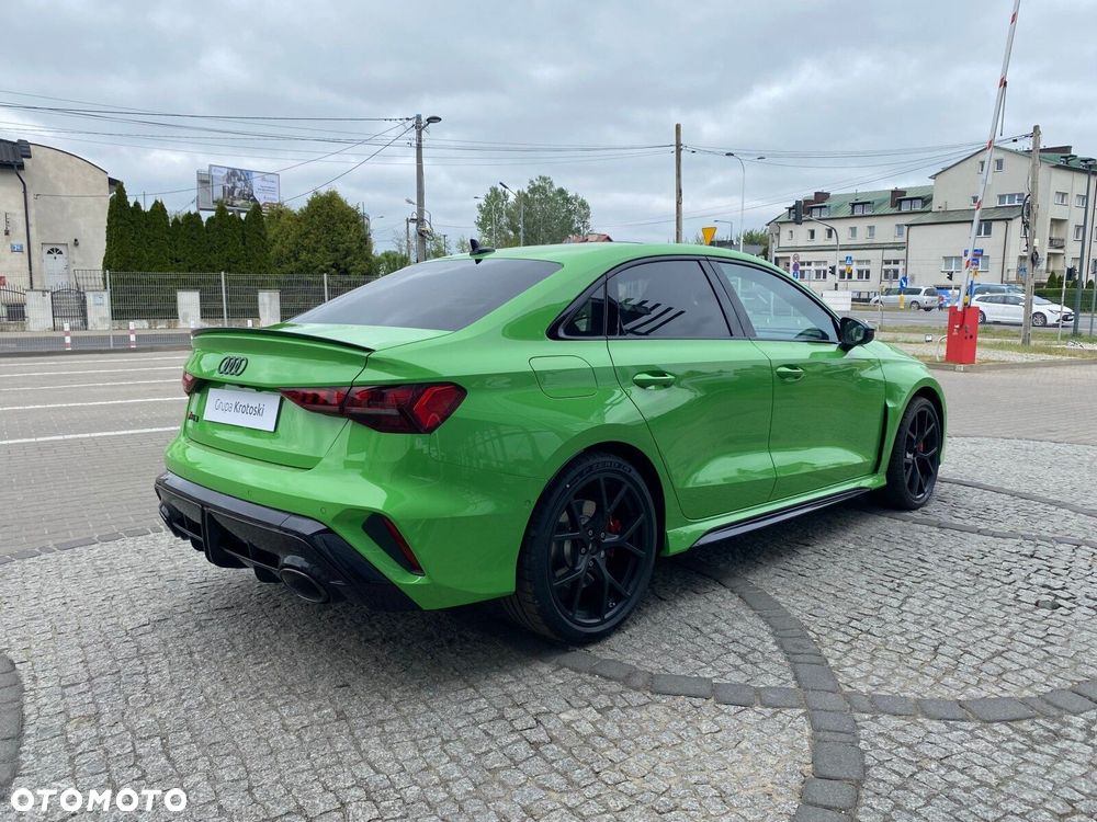Audi RS3 Limousine - 5