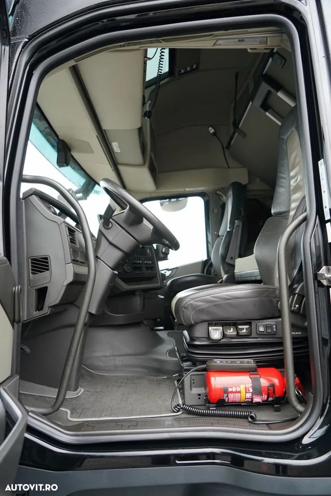 Volvo FH 500 / XXL / RETARDER / PUNGĂ JOSĂ / MEGA / ECHIPAMENT MAXIM / CONTRACT DE REPARAȚIE POST-SERVICE / - 23