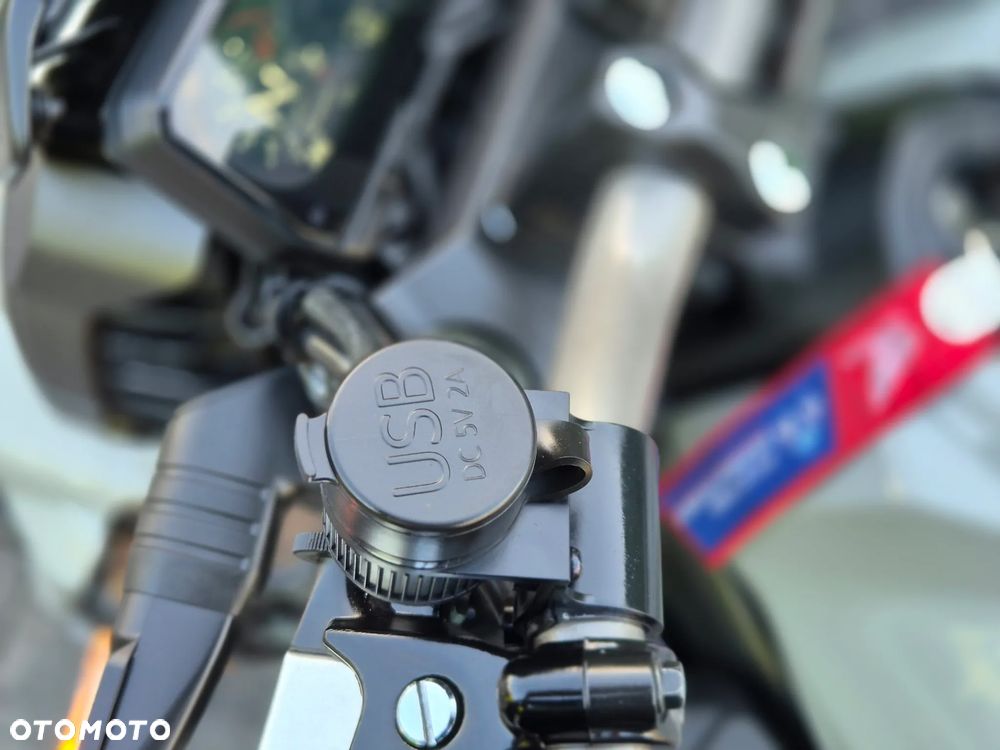 Honda CB - 27