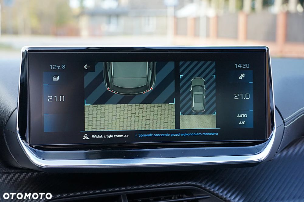 Peugeot 2008 PureTech 130 EAT8 GT - 33