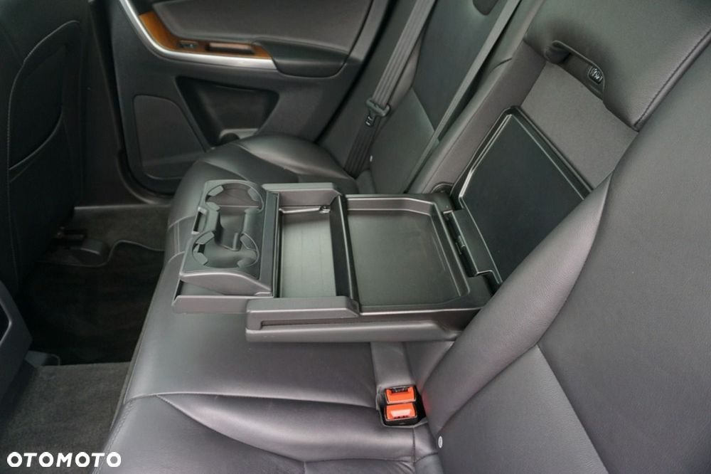 Volvo XC 60 T5 AWD Inscription - 23