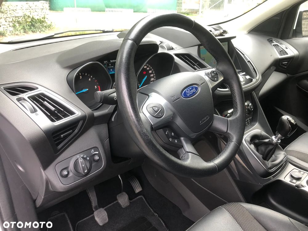 Ford Kuga 2.0 TDCi 2x4 Business Edition - 22