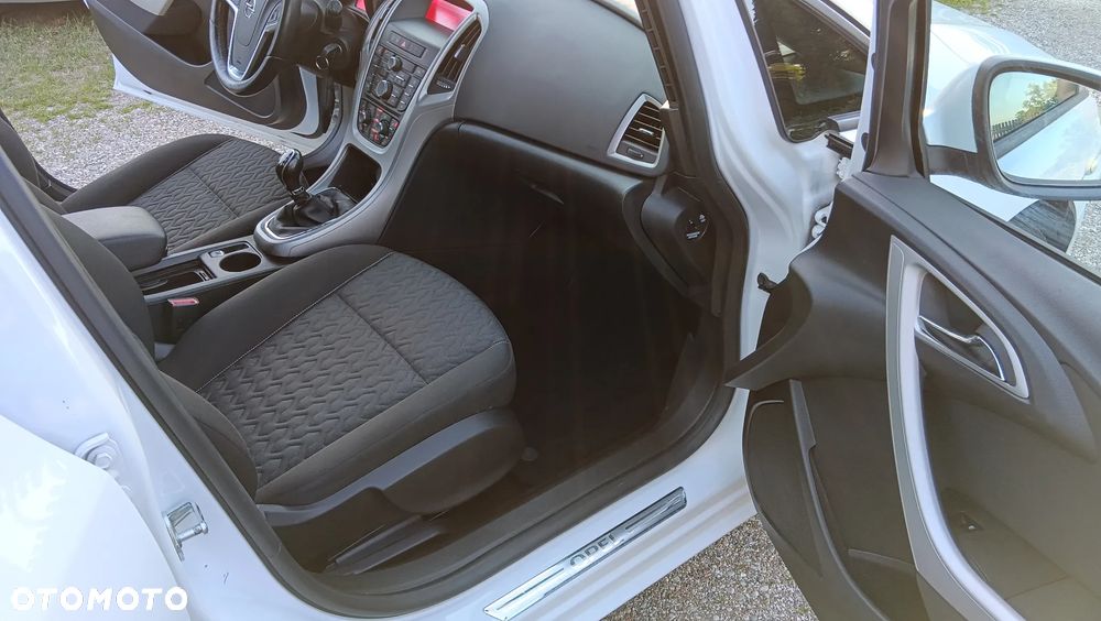 Opel Astra 1.4 T Edition 150 - 10