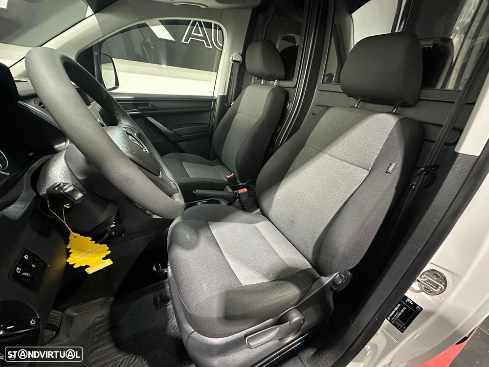 VW Caddy 2.0 TDI (5L) DSG - 25