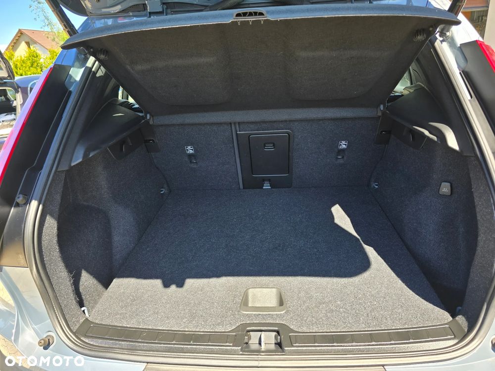 Volvo XC 40 T4 Recharge DKG Ultimate Dark - 12