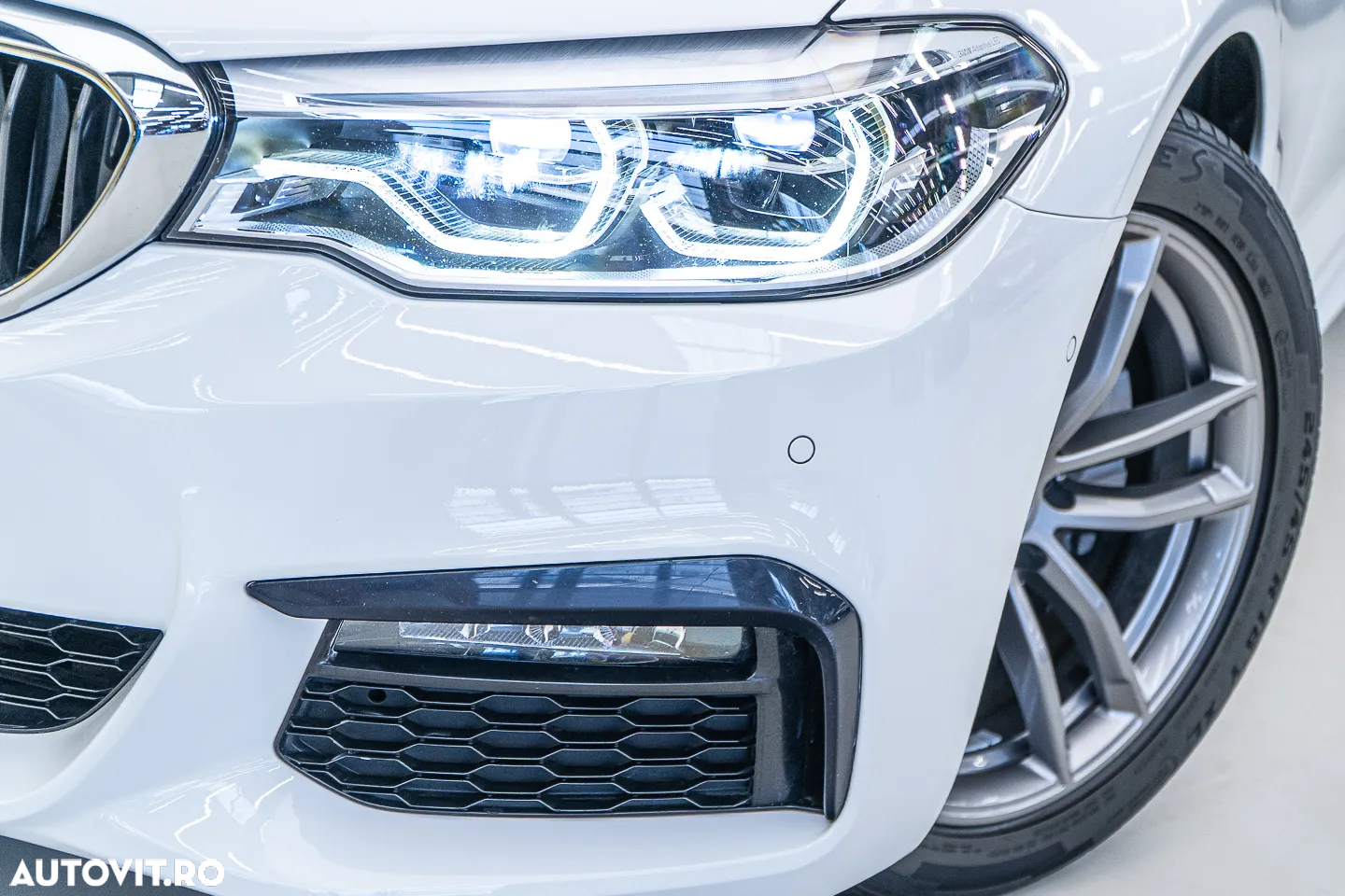 BMW Seria 5 518d AT - 35