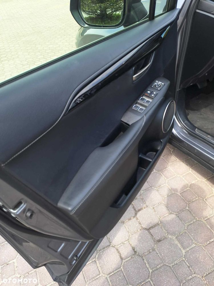 Lexus NX - 3