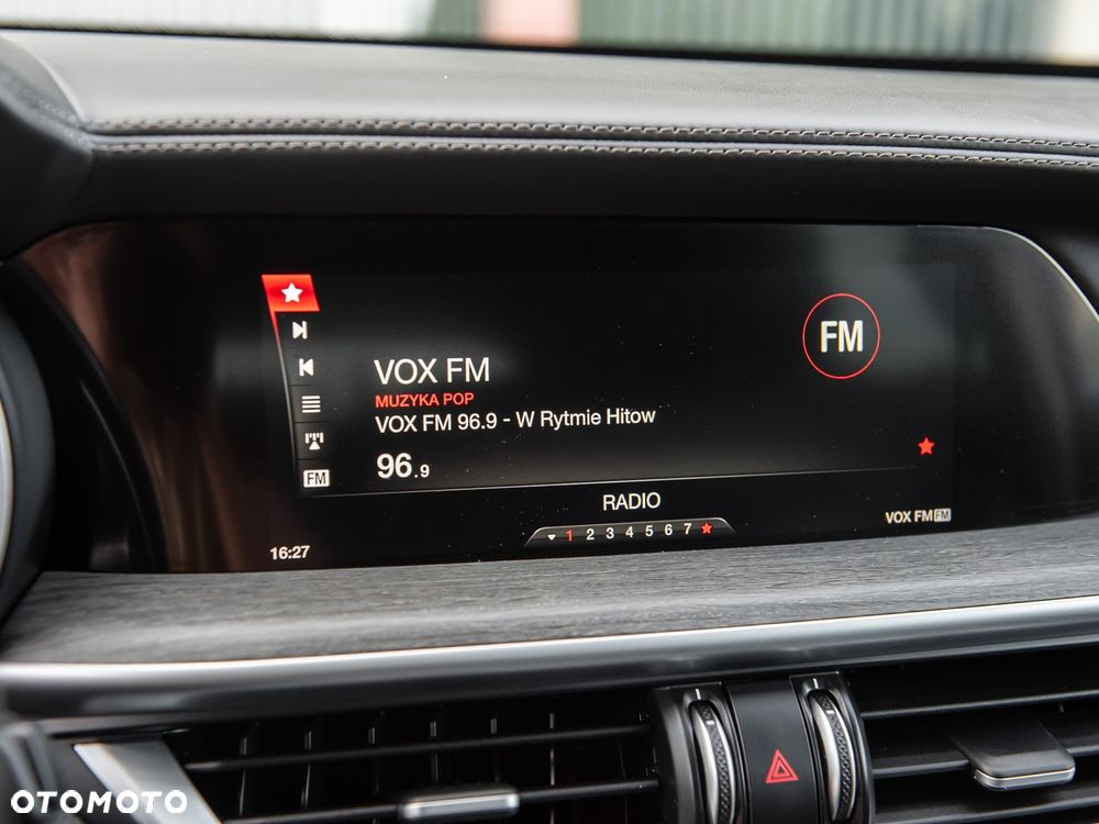 Alfa Romeo Stelvio - 23