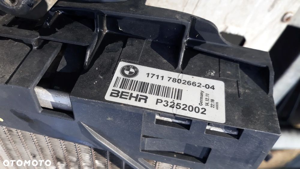 Bmw f10 Bmw F11 Belka GÓRNA , strefy zgniotu  , dodatkowa chłodnica . - 9