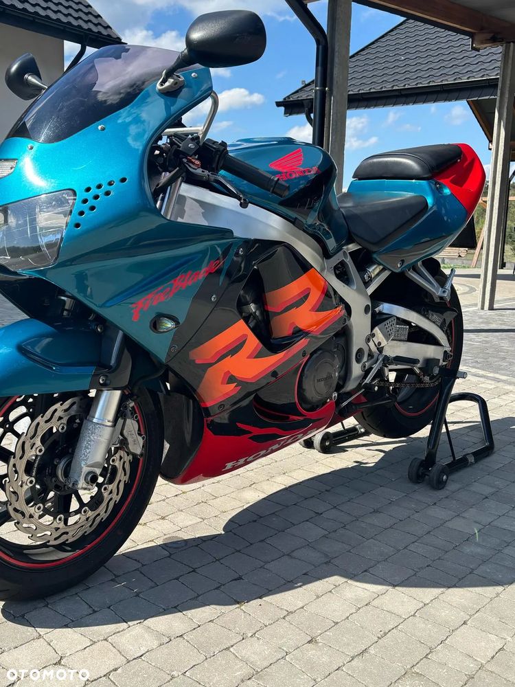 Honda CBR - 6