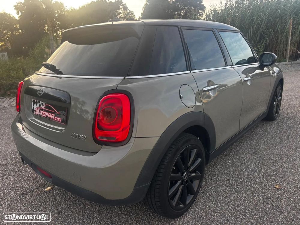 MINI 5 Portas Cooper Premium Yours Auto - 16