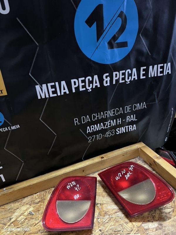 Farolim direito e esquerdo Mercedes W210 - 1