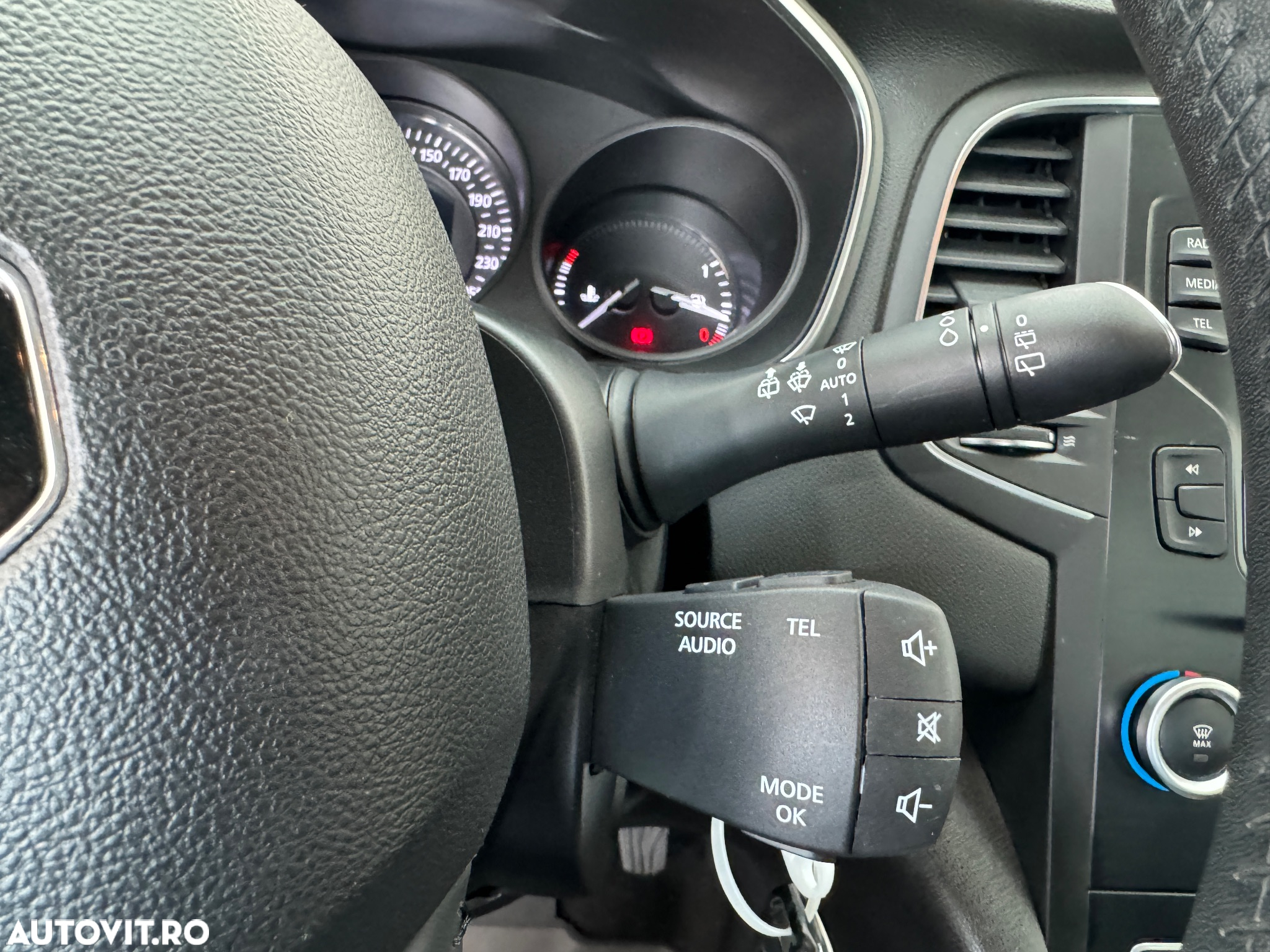 Renault Megane Blue dCi 116 Zen - 18