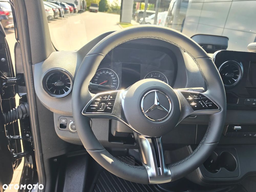 Mercedes-Benz Sprinter 319 CDI Furgon Ekstra Długi 4325+mm - 22