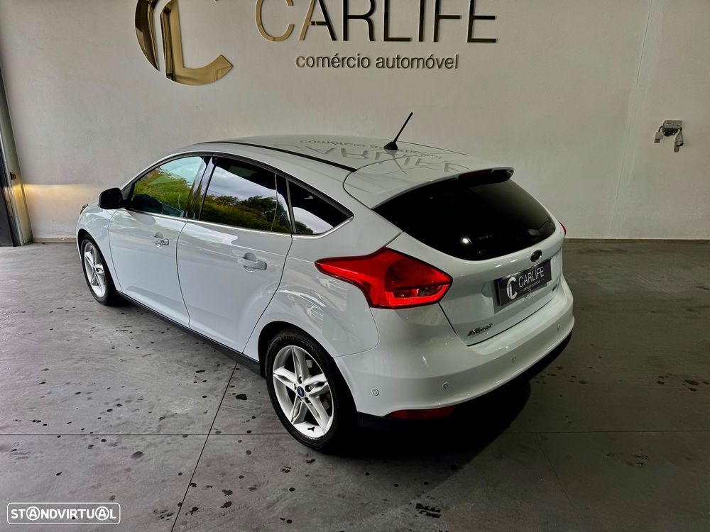 Ford Focus 1.0 SCTi Titanium - 20