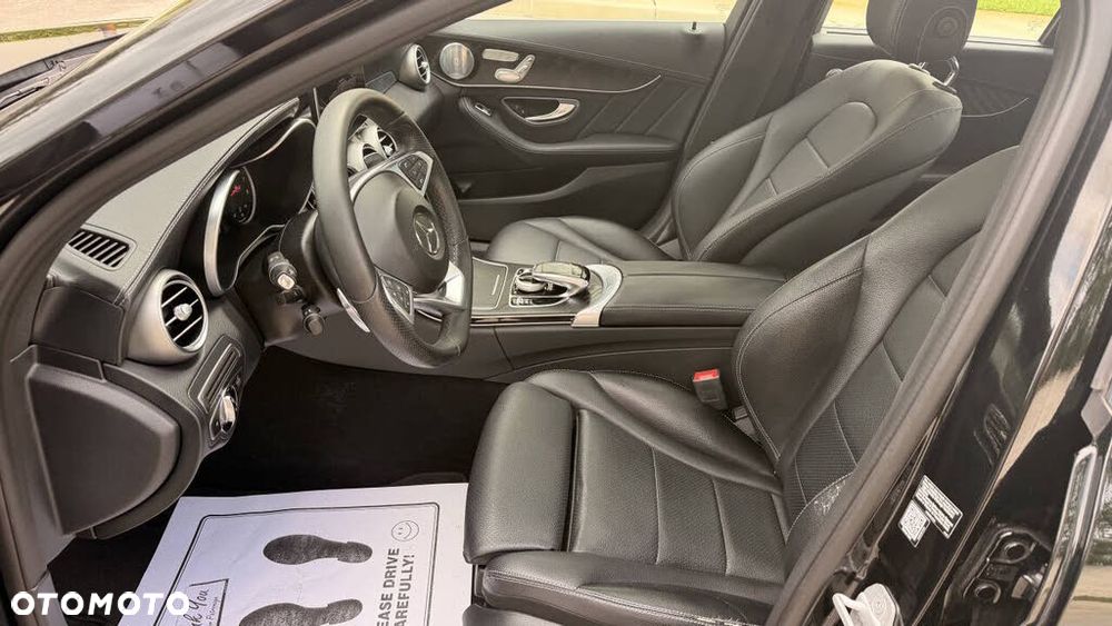 Mercedes-Benz Klasa C 300 7G-TRONIC AMG Line - 8