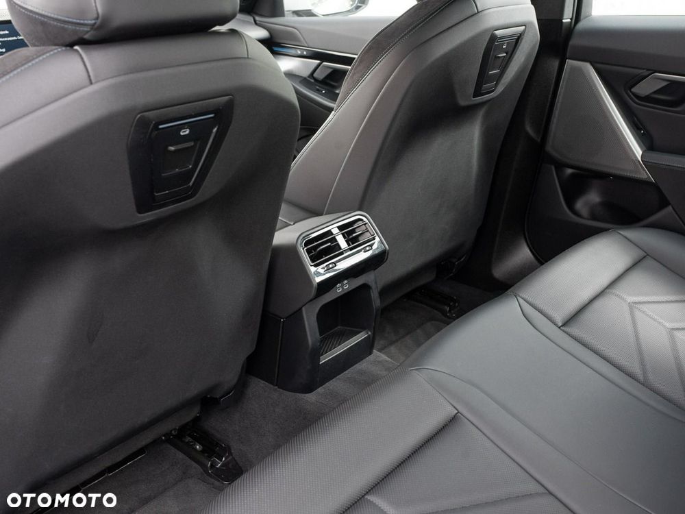 BMW Seria 5 520d mHEV M Sport - 26