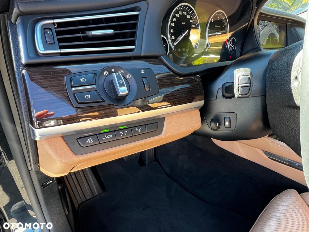 BMW Seria 7 730d - 10