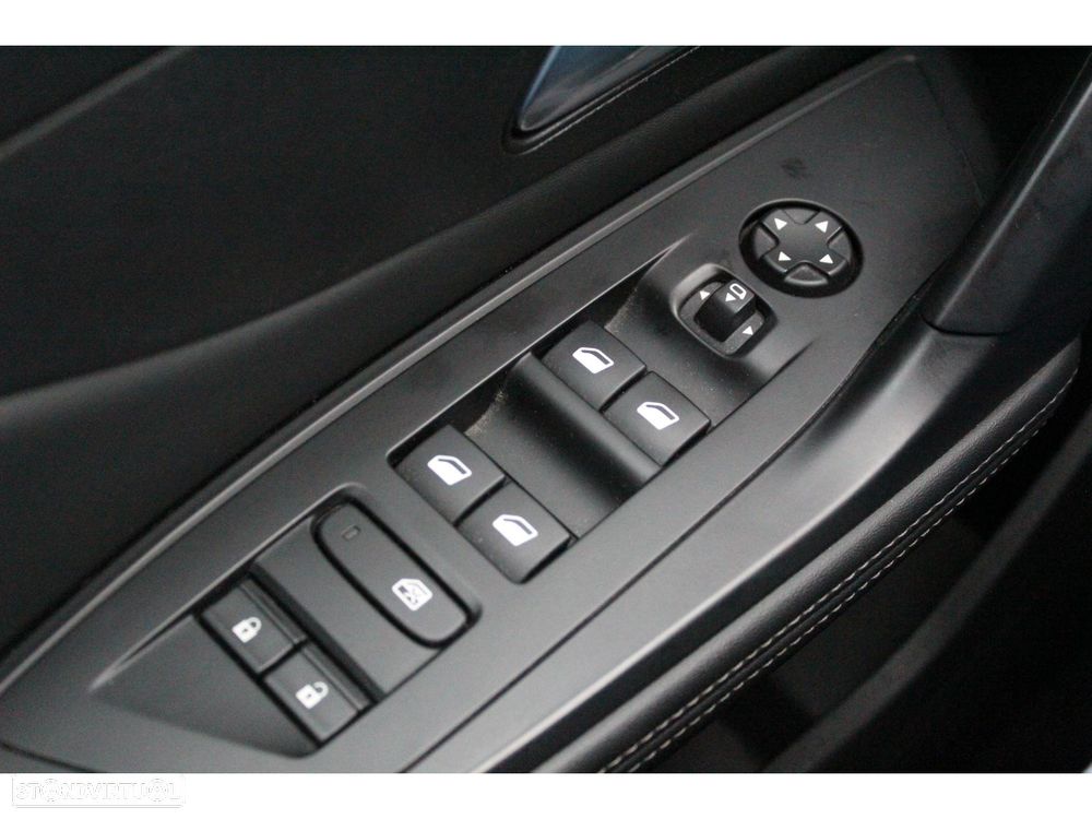 Peugeot 308 PureTech 130 EAT8 Allure - 14