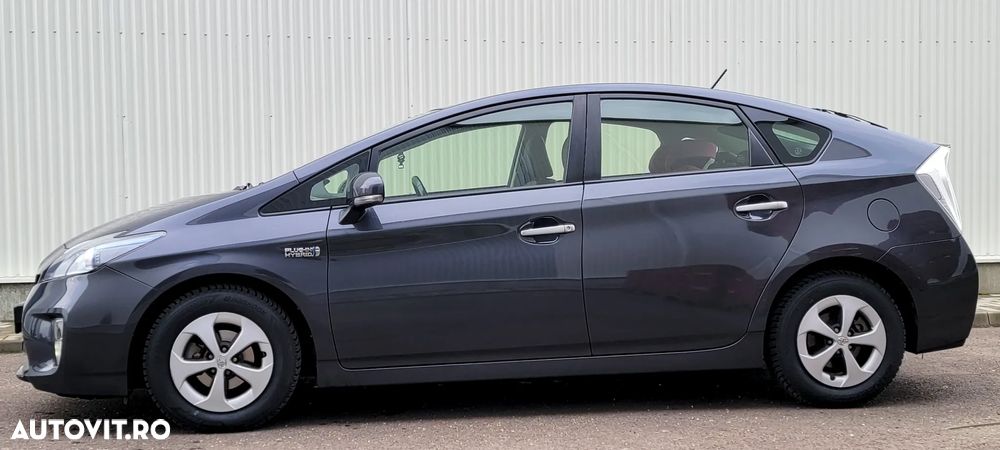 Toyota Prius ver--hybrid-life - 4