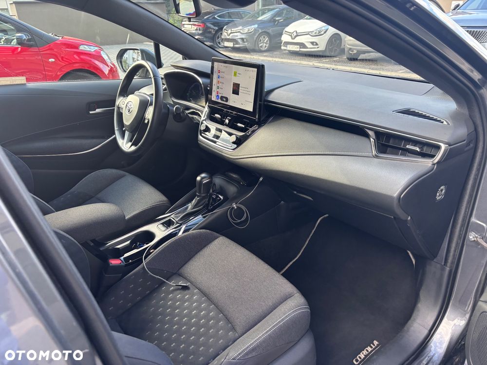 Toyota Corolla 1.8 Hybrid Comfort - 36