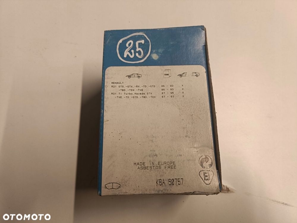Renault 21 PRZEDNIE KLOCKI HAMULCOWE przód 546881 - 11