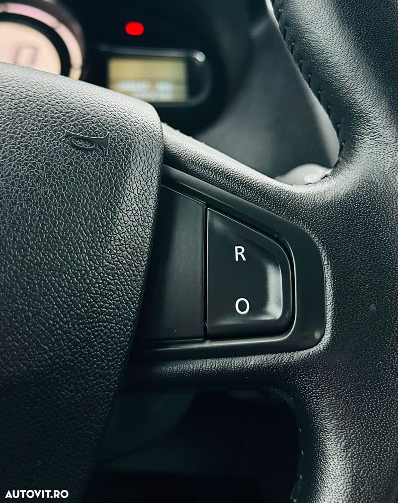 Renault Megane dCi 95 FAP LIMITED - 27