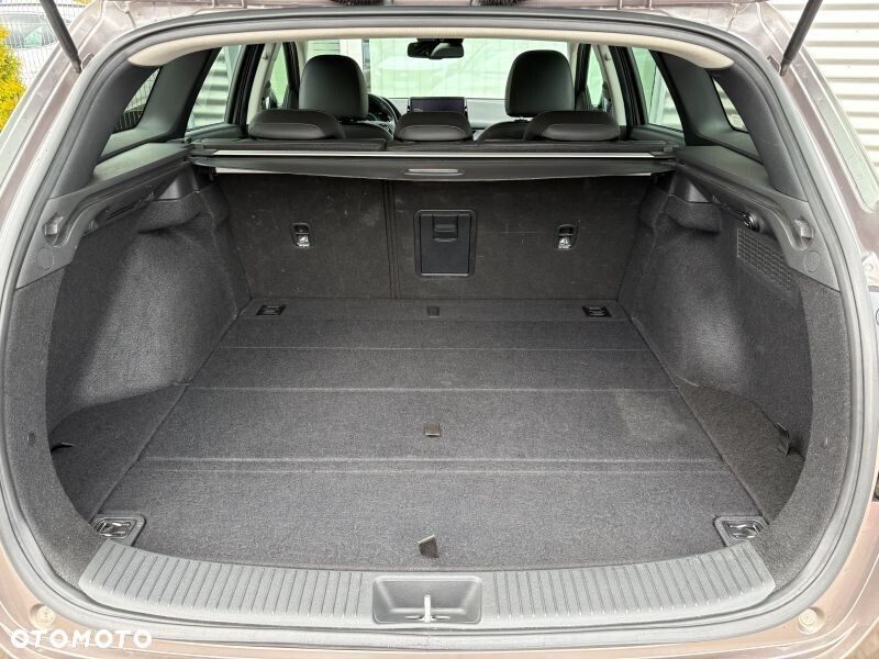 Hyundai i30 1.5 T-GDI 48V Executive DCT - 27