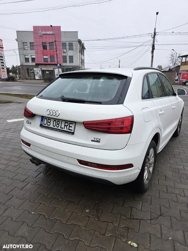 Audi Q3 2.0 TDI Quattro Stronic - 6