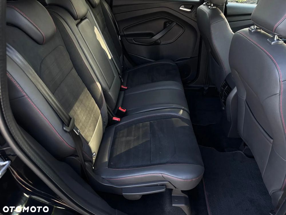 Ford Kuga 2.0 TDCi 4x4 ST-Line - 33