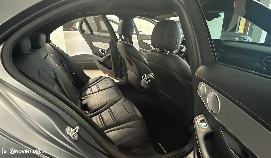 Mercedes-Benz C 63 AMG S - 9