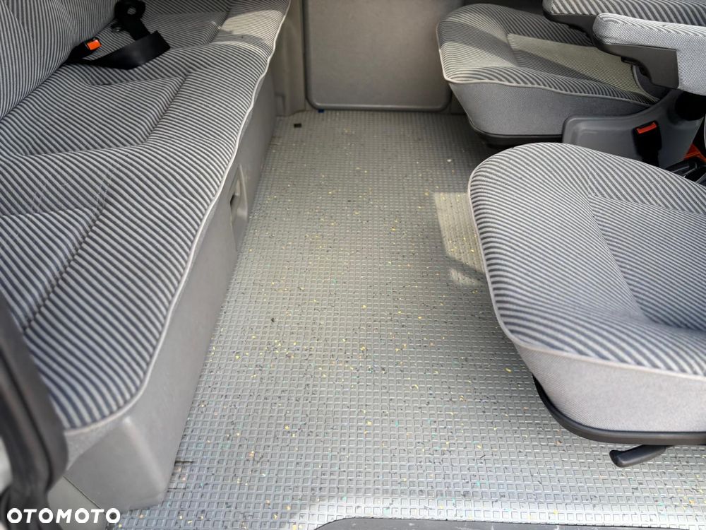 Volkswagen Transporter Mixt - 15